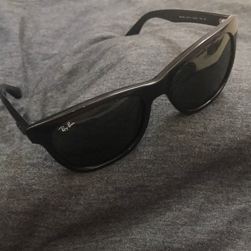 RayBan Unisex Sunglasses RB4184